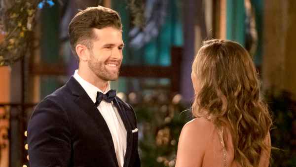 Jed-serenades-Hannah-Brown-the-Bachelorette