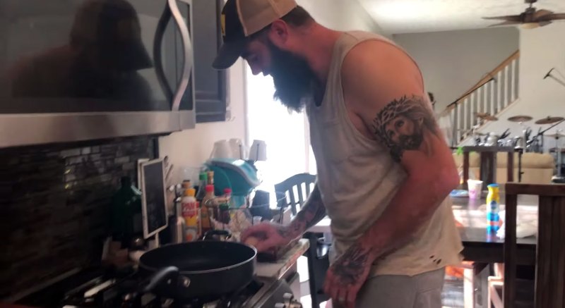 Jenelle Evans Posts Video of David Eason, Kids on Her Farm With Dog Nugget Amid Custody Battle
