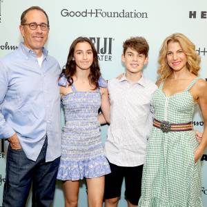 Jerry-Seinfeld,-Sascha-Seinfeld,-Shepherd-Kellen-Seinfeld,-and-Jessica-Seinfeld