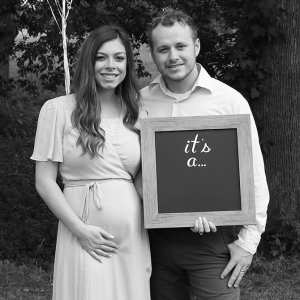 Josiah-and-Lauren-Duggar-baby-gender-reveal