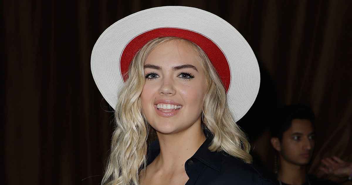 Kate Upton shows off post-baby body in sleek one-piece swimsuit