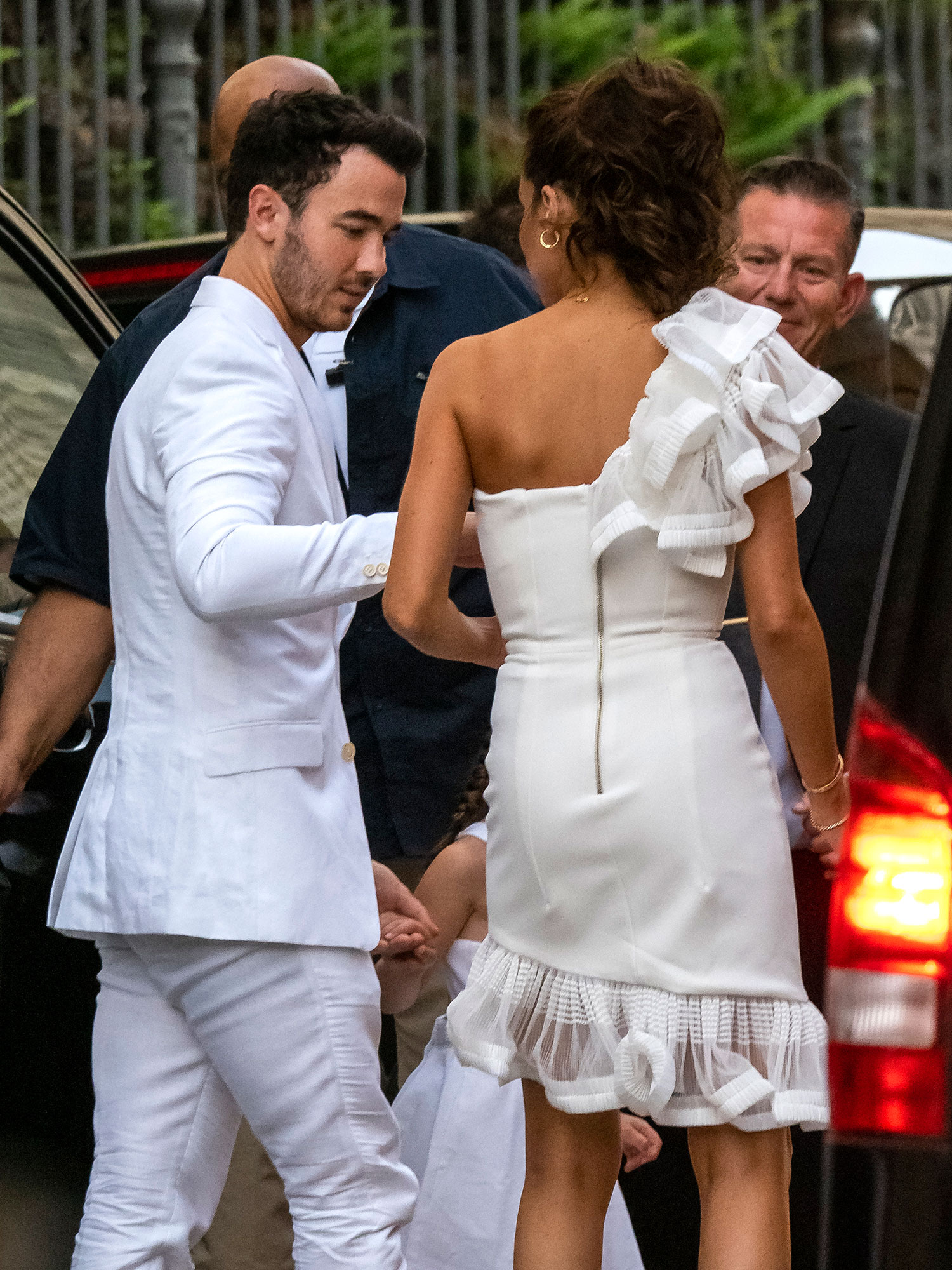 Kevin Jonas in Paris With Family Ahead of Joe, Sophie's Wedding