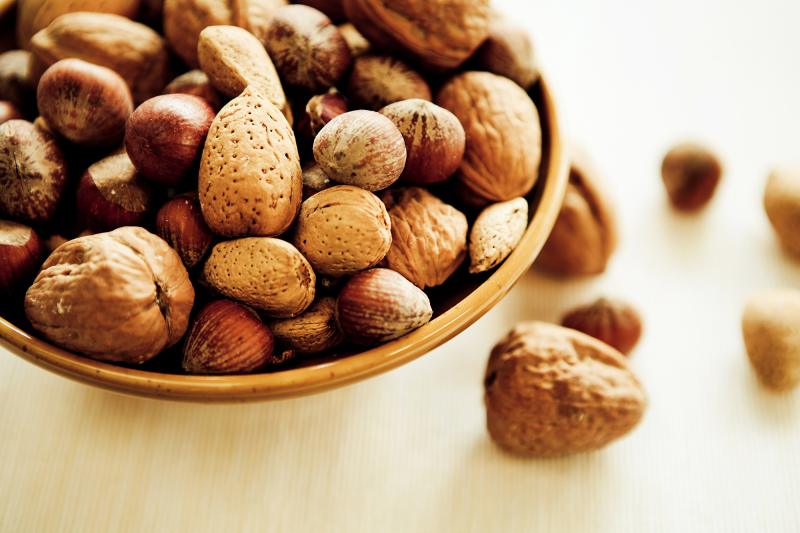 Kourtney-Kardashian-pecans-walnuts