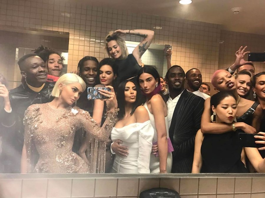 Kylie Jenner Met Gala Bathroom Celebrity Selfies