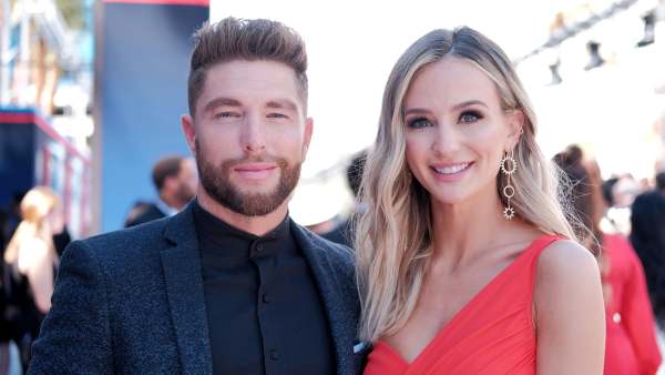 Lauren Bushnell Chris Lane Engagement Bachelor Nation Reacts