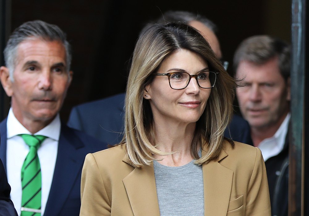 Lori Loughlin Wants to 'Burn Down' USC's 'Dirty Secrets