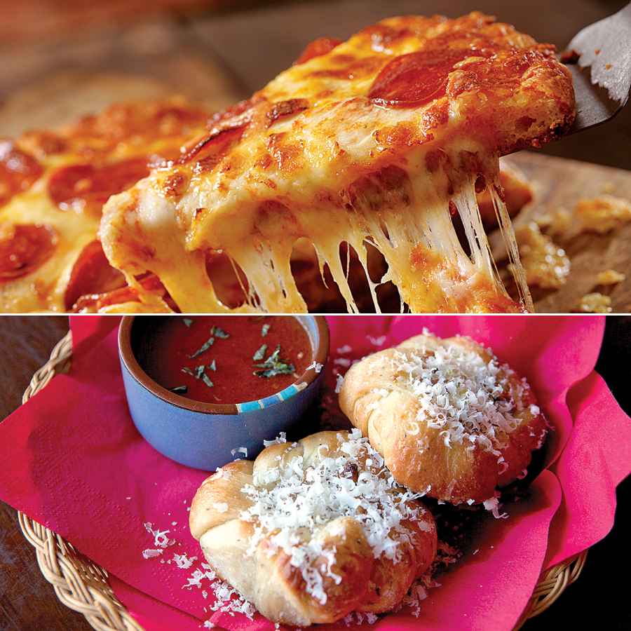 Pizza-and-garlic-knots