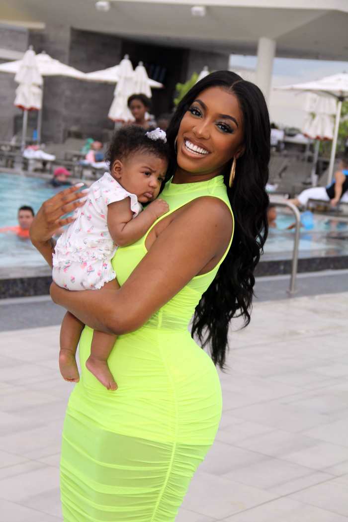 Porsha Williams Out With Daughter Sans Fiance Dennis McKinley Amid Cheating Allegations-2