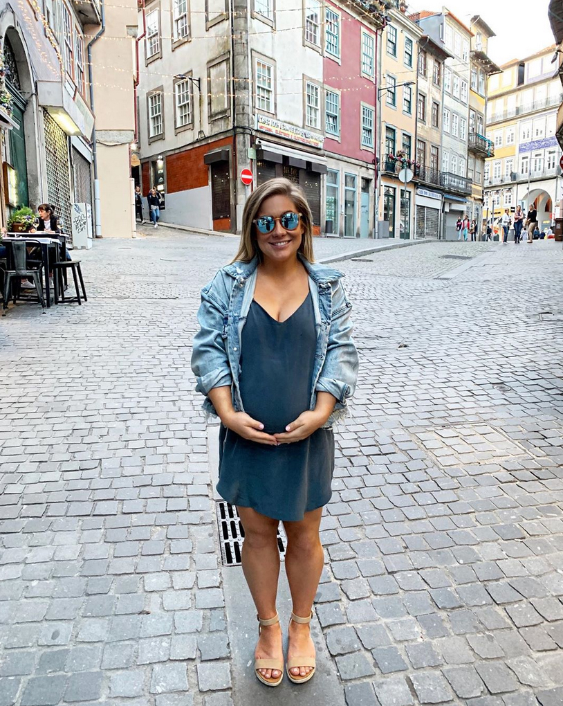 Shawn-Johnson-and-Andrew-East-Portugal-Babymoon-baby-bump
