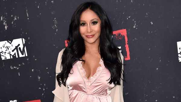 Snooki Shows Off Post-Baby Bikini Body 2 Weeks After Giving Birth ‘Still Wearing My Diaper’