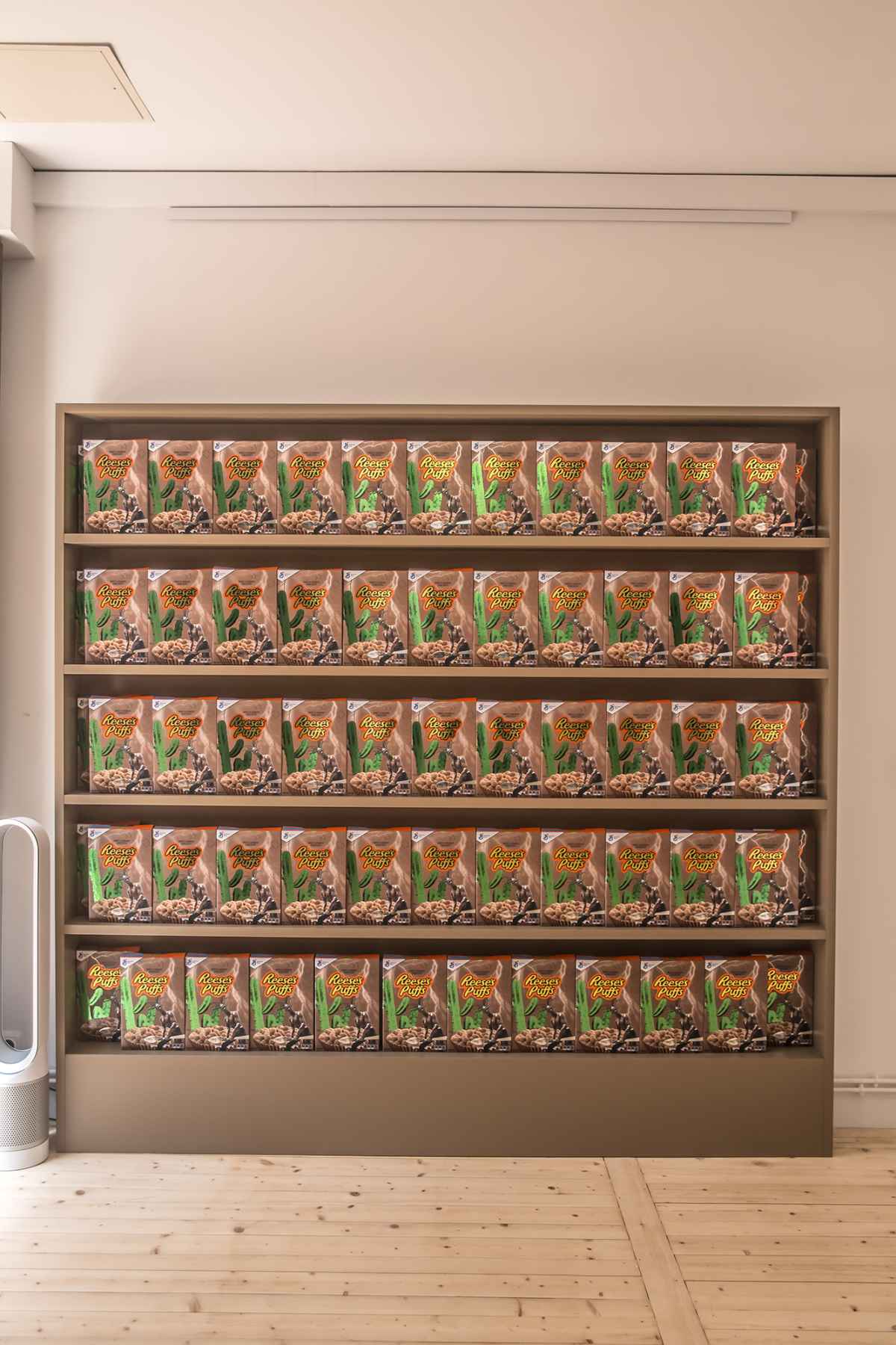 Travis Scott's Reese's Puffs Collab Sold Out in 30 Seconds: Photos | Us ...