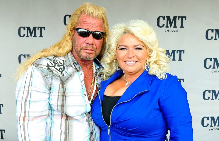 Twitter Reacts After Duane 'Dog The Bounty Hunter' Chapman's Wife Beth Dies at 51 Academy of Country Music Awards Sunglasses Plaid Blue Jacket