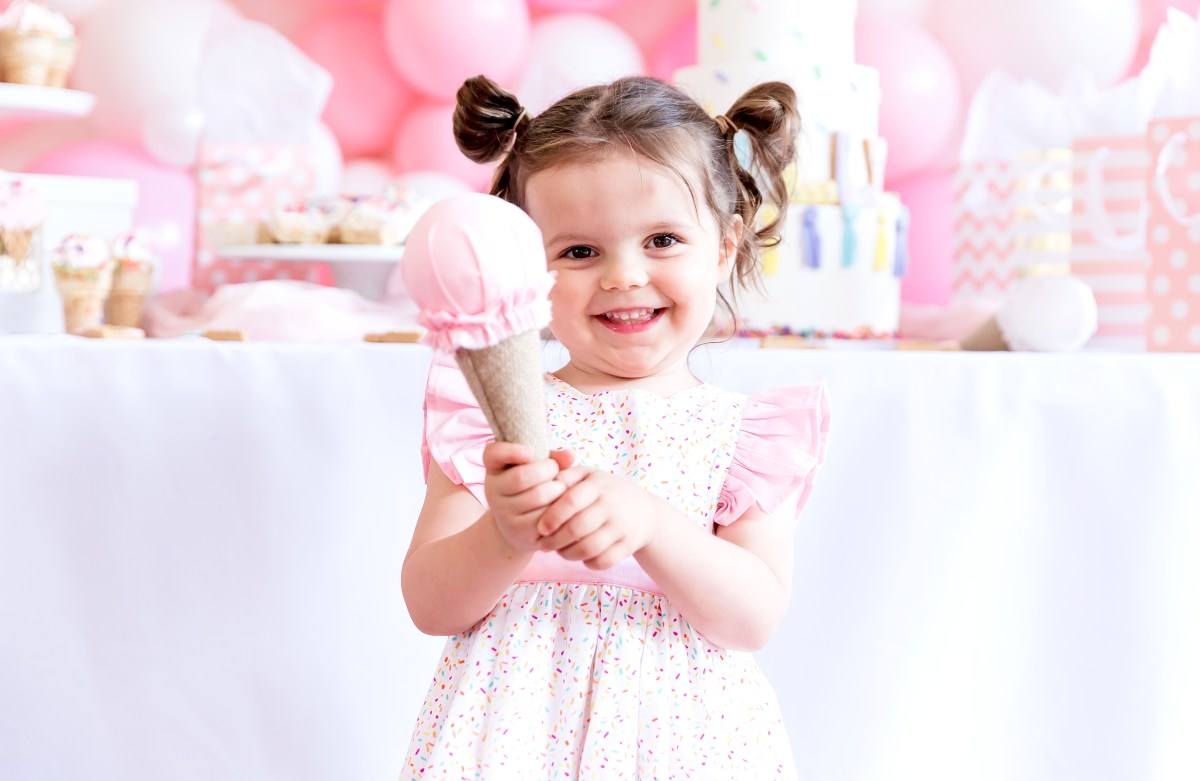 Ali Fedotowsky S Daughter Molly S 3rd Birthday Party Pics