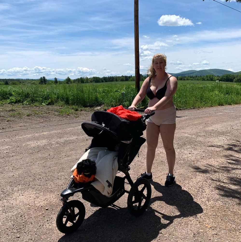 Amy Schumer Post-Baby Body At Beach