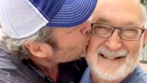 Blake-Shelton-Kisses-Gwen-Stefani's-dad-for-Birthday
