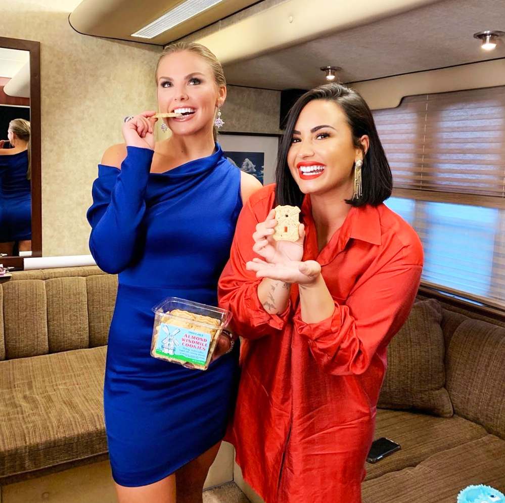 Hannah Brown and Demi Lovato Backstage at the Bachelorette Live Finale