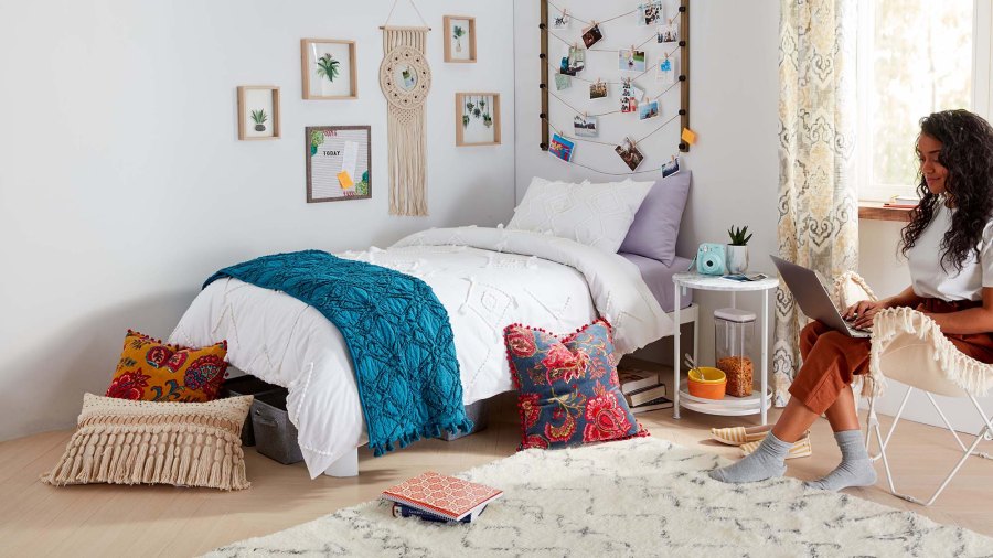 9 Dorm Essentials at Bed Bath & Beyond to Ready You for Back to School