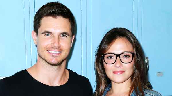 Italia Ricci Admits Robbie Amell Are Not Prepared to Welcome 1st Child