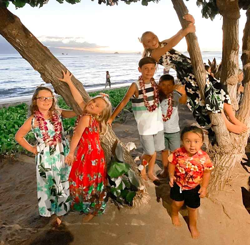 Teen Mom 2 Kailyn Lowry Leah Messer Enjoy Hawaii Vacation With Their 6 Kids