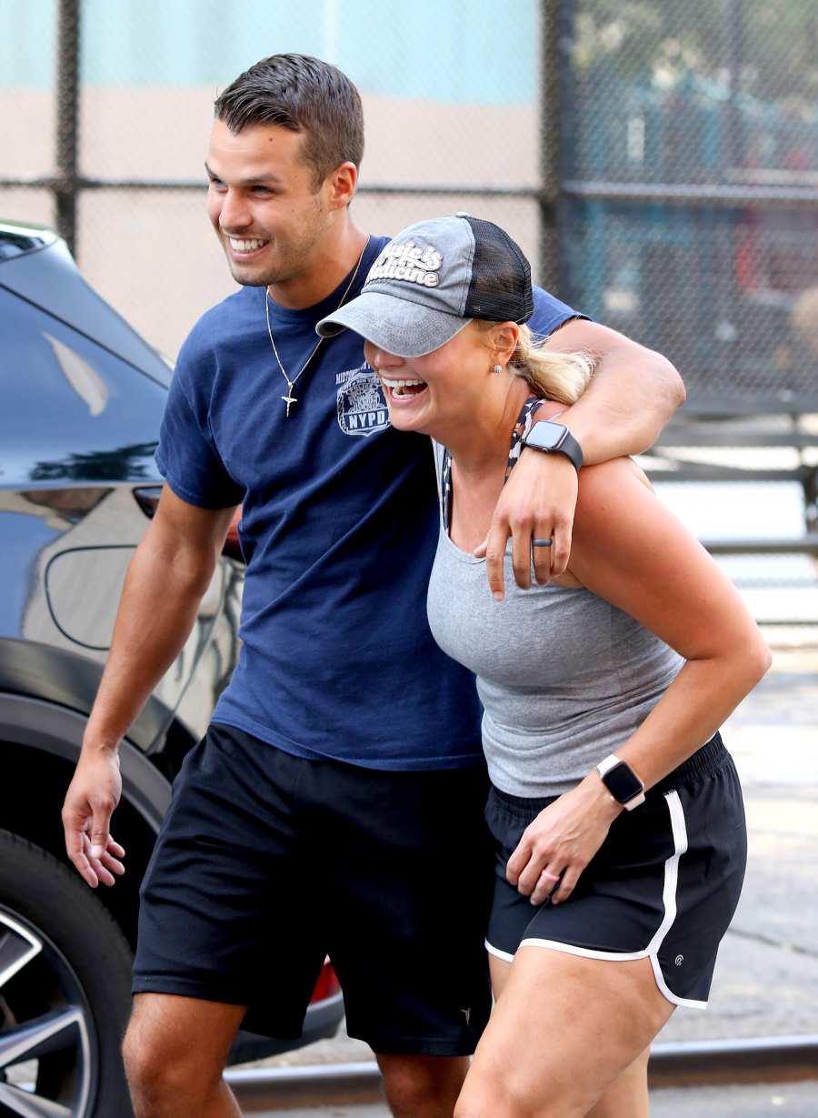 Miranda-Lambert-and-Brendan-McLoughlin-NYC-laughing