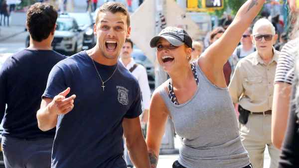 Miranda-Lambert-and-Brendan-McLoughlin-NYC-laughing
