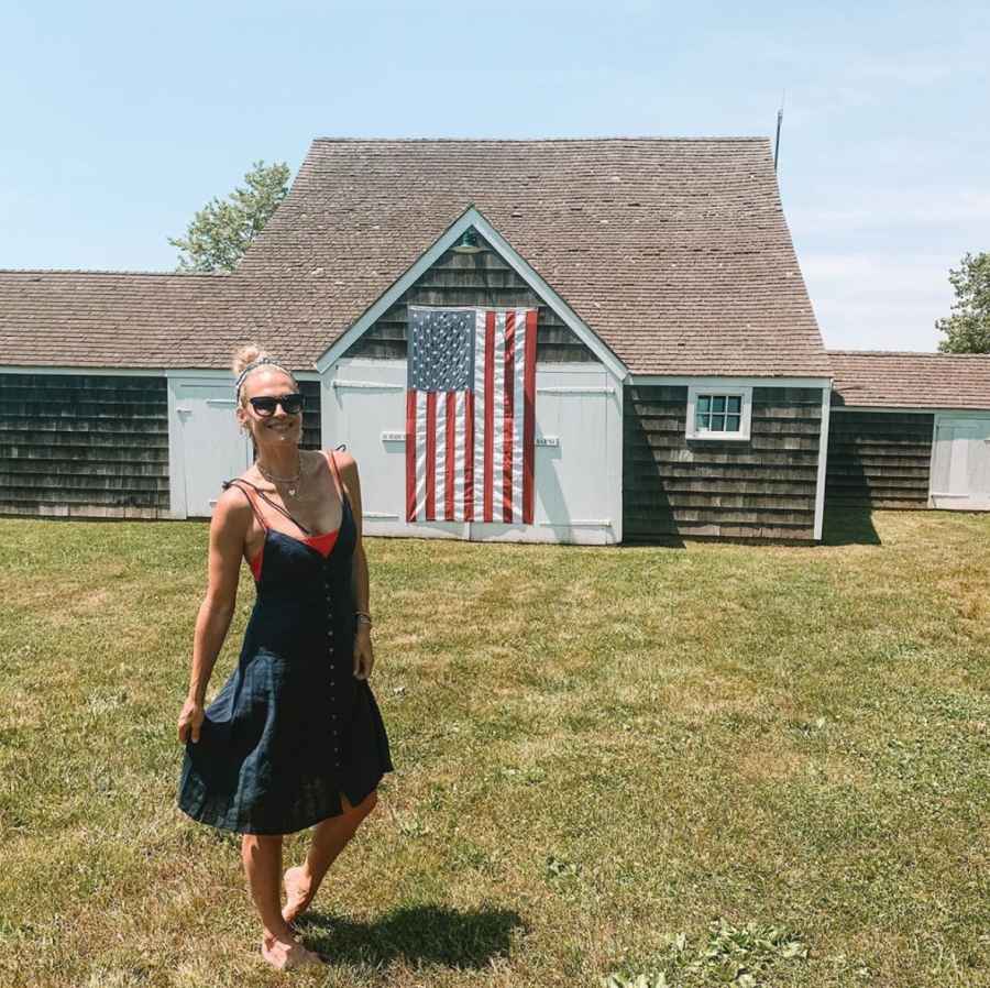 Molly-Sims--July-4th-fashion