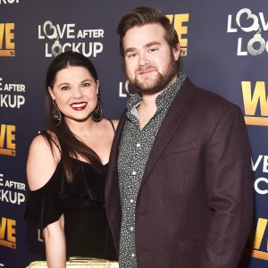Pregnant Amy Duggar Baby Bump Dillon King