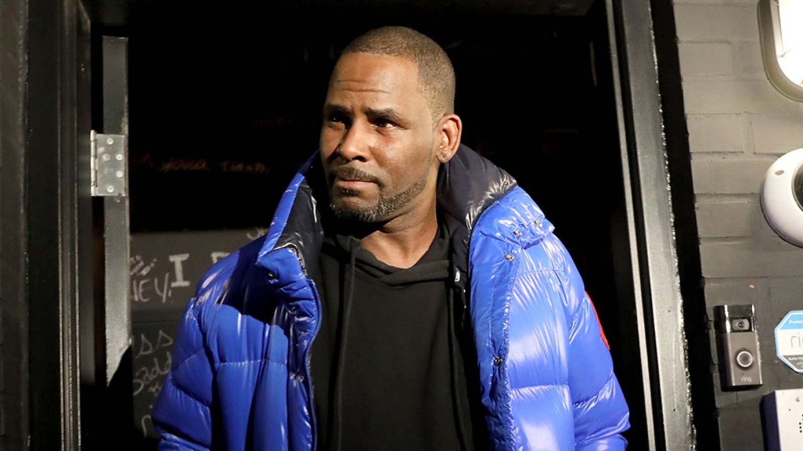 R.-Kelly-Arrested-on-Child-Pornography-and-Other-Federal-Charges