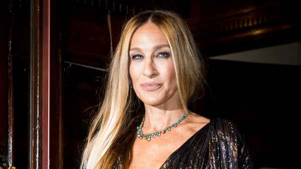 Sarah Jessica Parker Inappropriate Behavior SITC Set
