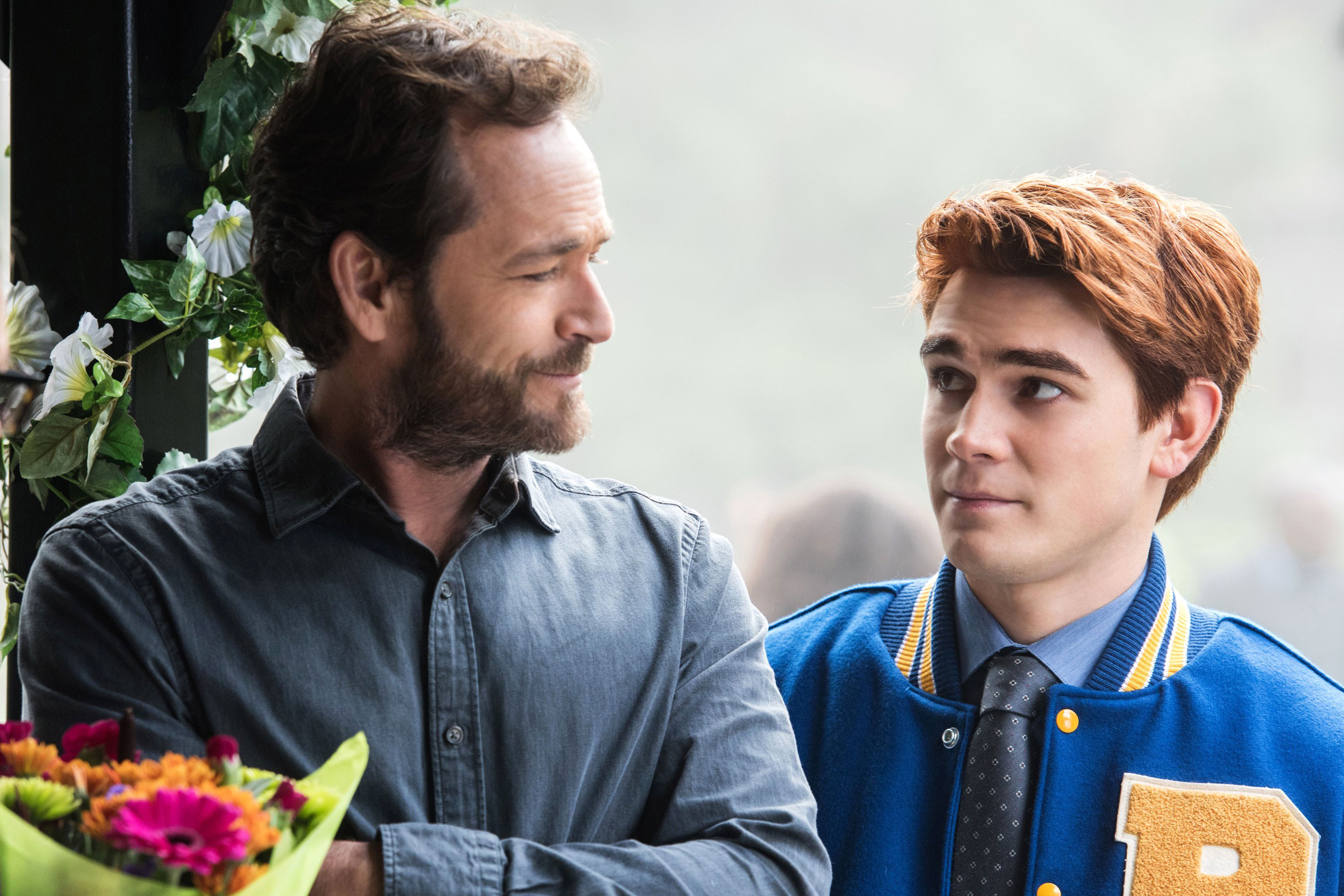 See How the ‘Riverdale’ Cast Honored Luke Perry in the Season 4 Premiere