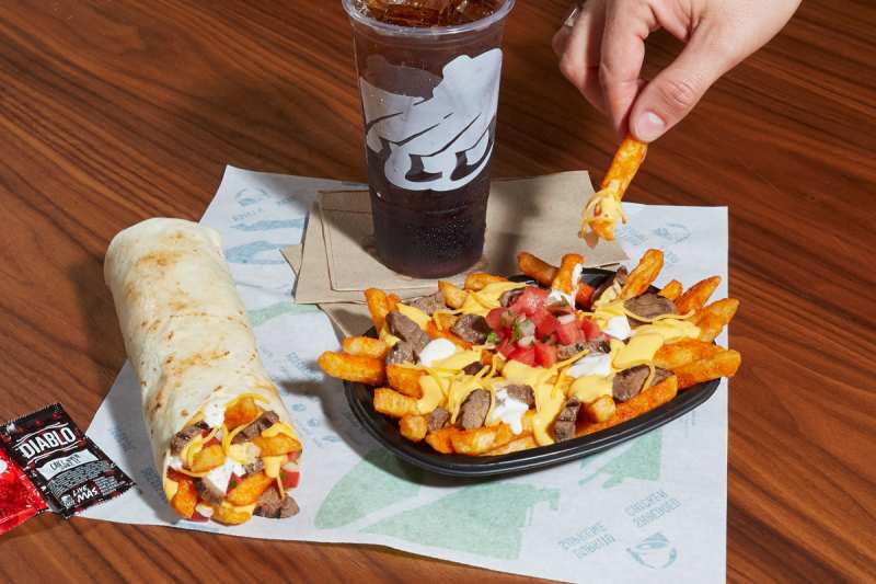 Taco-Bell-Vampire-Steaked-Fries