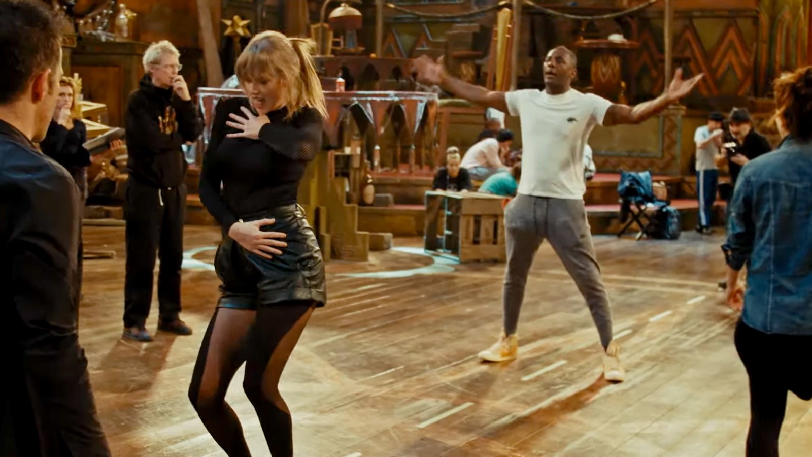 Taylor Swift and Idris Elba rehearse for Cats