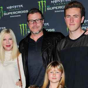 Tori Spelling, Dean McDermott and their kids