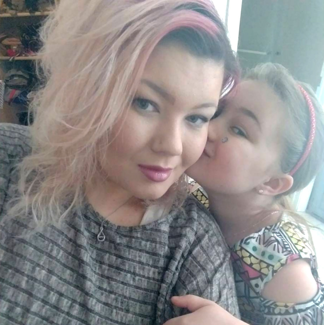 Amber Portwood Shares New Selfies With Daughter Leah After Arrest