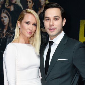 Anna Camp and Skylar Astin Finalize Divorce