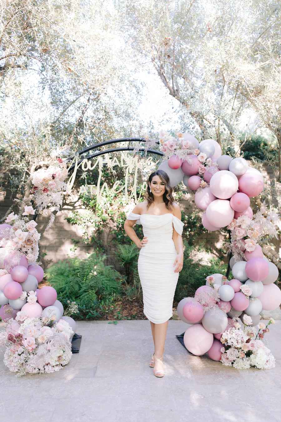 Bachelor in Paradise Ashley Iaconetti Throws Lavish Bridal Shower Balloons
