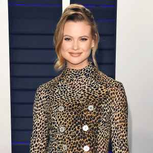 Behati Prinsloo Attends the Vanity Fair Oscar Party Shares Rare Pic With Daughters Dusty and Gio