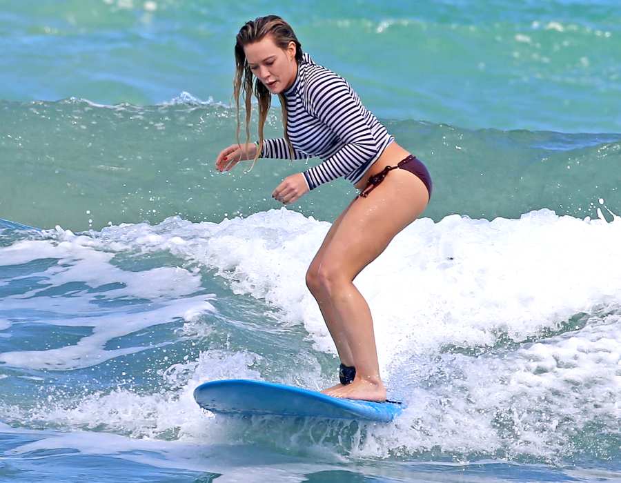 Hilary-Duff-surfing