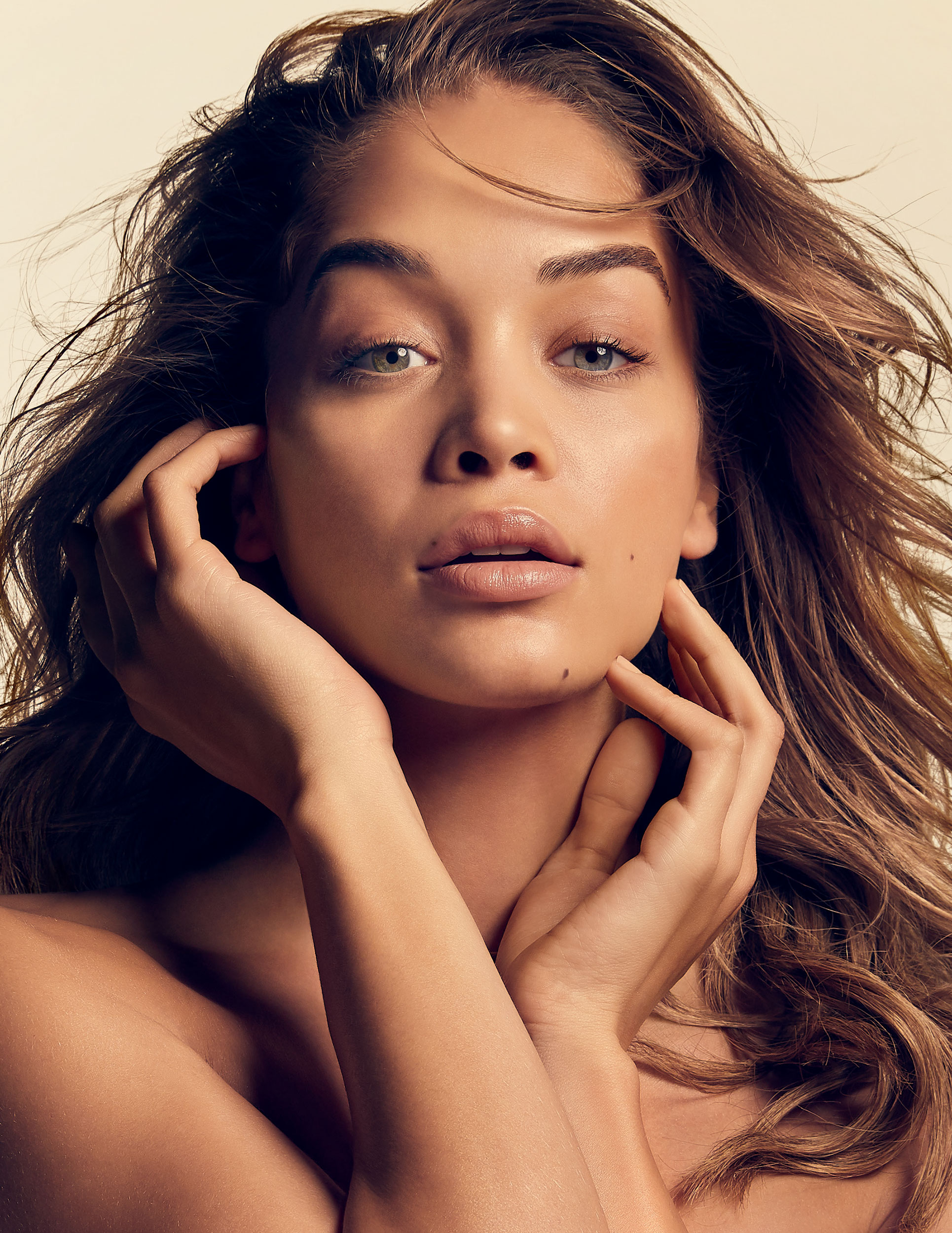 Jasmine Sanders x Vince Camuto Fragrance Promo
