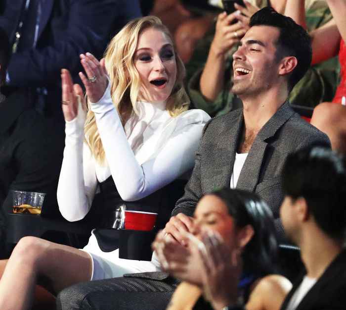 Joe Jonas and Sophie Turner Were Desperately Waiting for Shawn Mendes and Camila Cabello to Kiss During VMAs 2019 Performance
