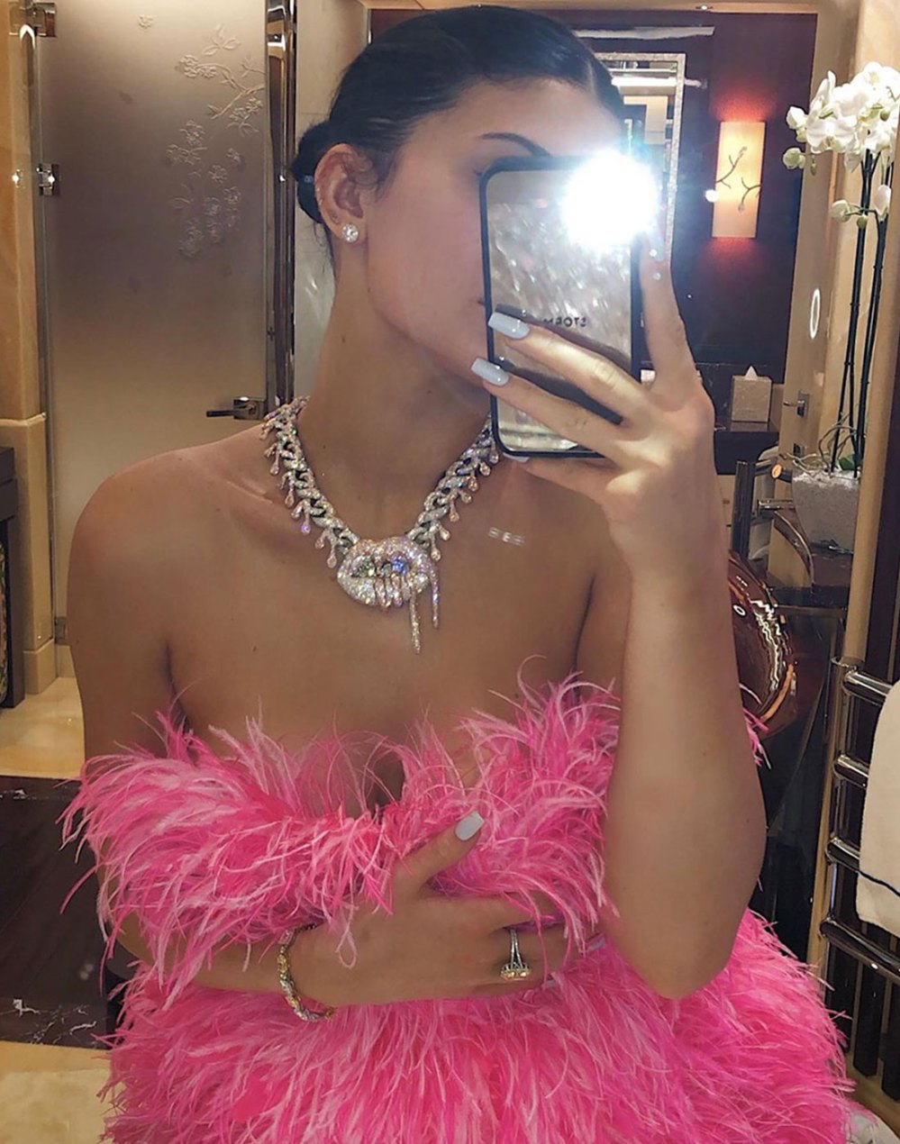 Kylie Jenner Lip Kit Diamond Necklace Instagram