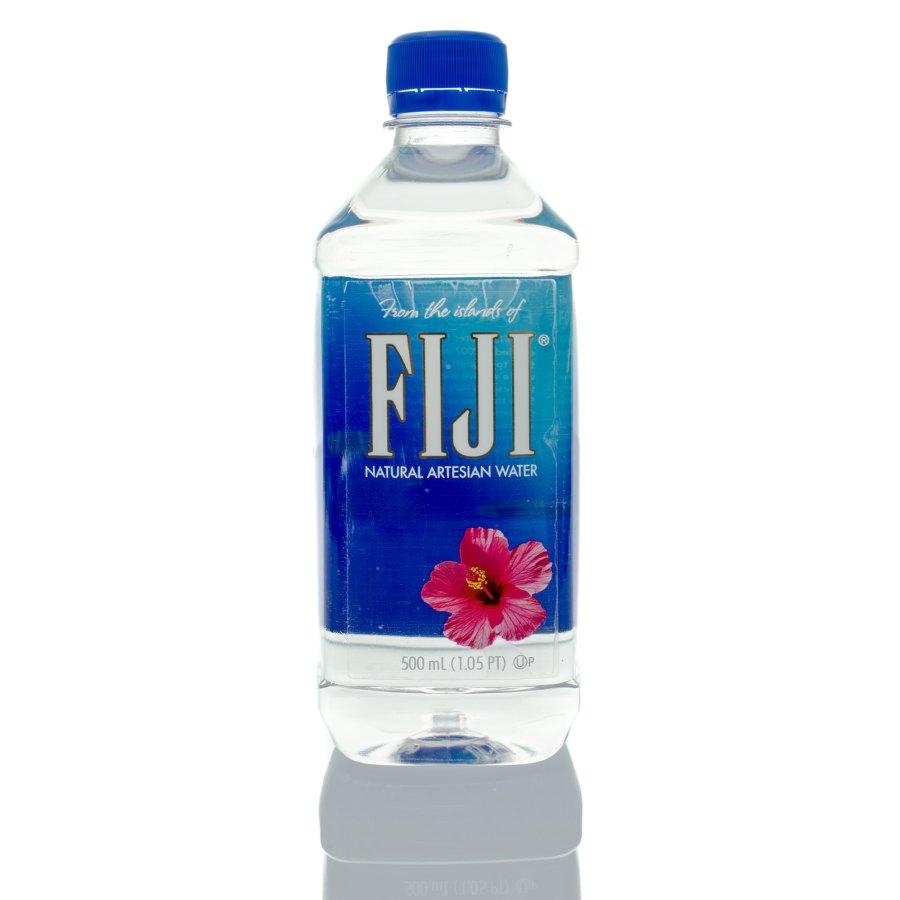 Manny MUA What's in My Bag