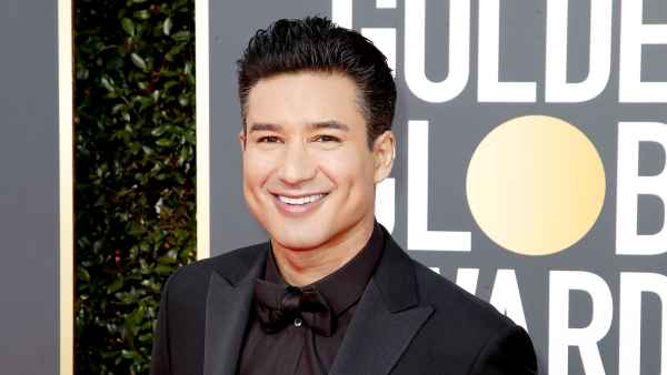 Mario-Lopez-Saved-By-The-Bell-cast-still-close