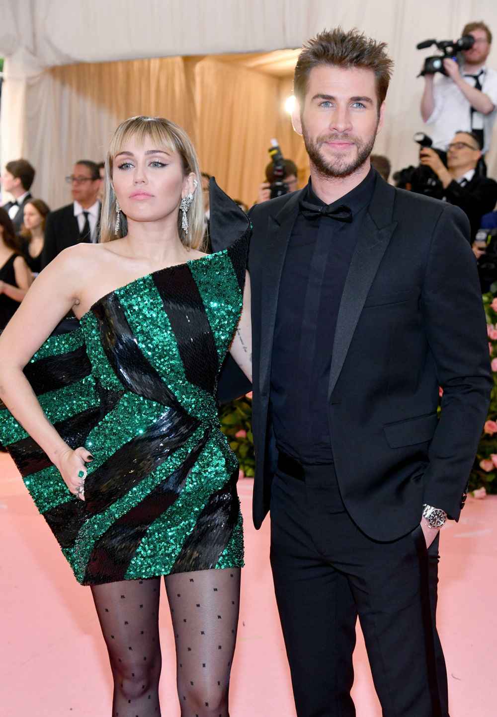 Miley Cyrus, Liam Hemsworth&rsquo;s Families Want Them to Work Things Out