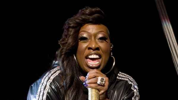 Missy Elliot Performing