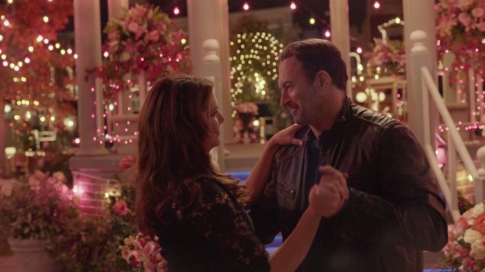 Netflix Gilmore Girls wedding rehearsal scene How Gilmore Girls’ Scott Patterson Envisions Luke and Lorelai’s Wedding