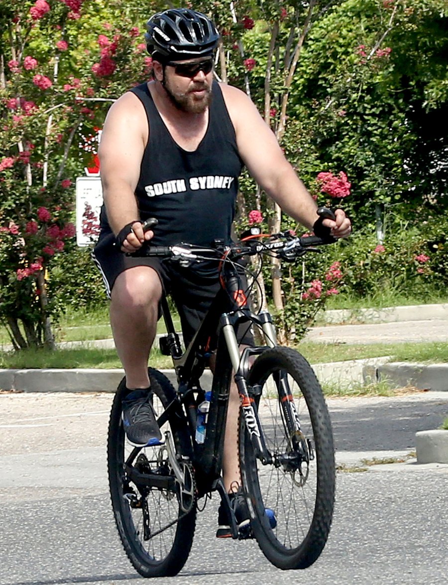 russell crowe motorcycle