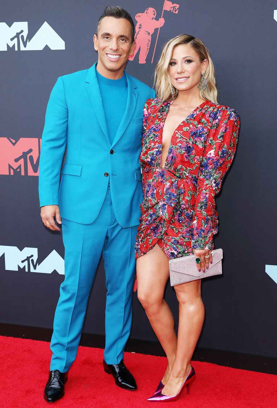 Sebastian Maniscalco and Lana Gomez Hottest Couples at the VMAs 2019
