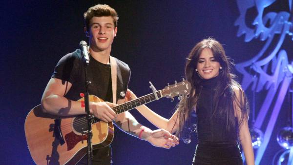 Shawn Mendes Dedicates Song to 'Mami' Camila Cabello During Brooklyn Concert