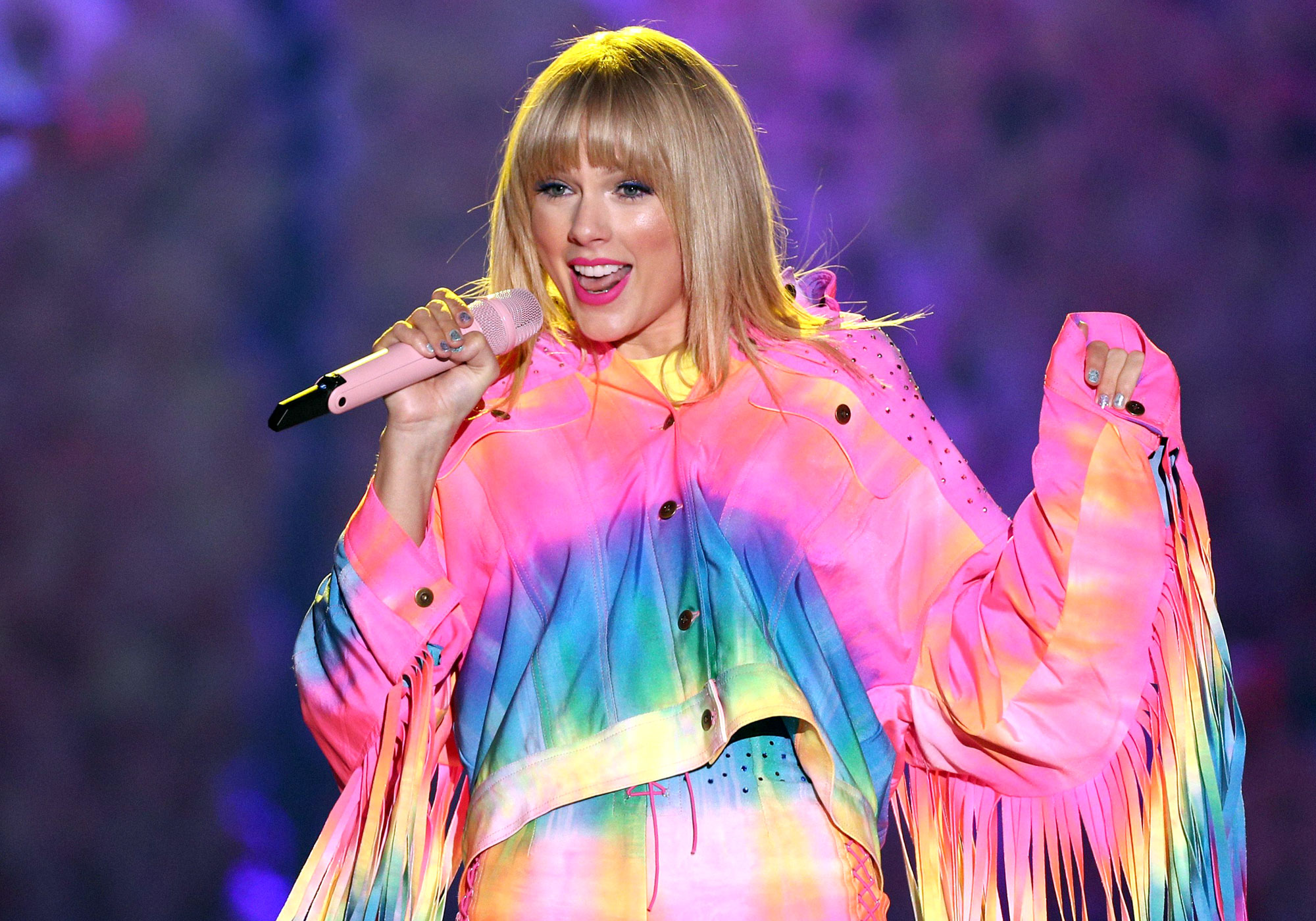 Taylor Swift Is Performing At Mtv Video Music Awards 2019
